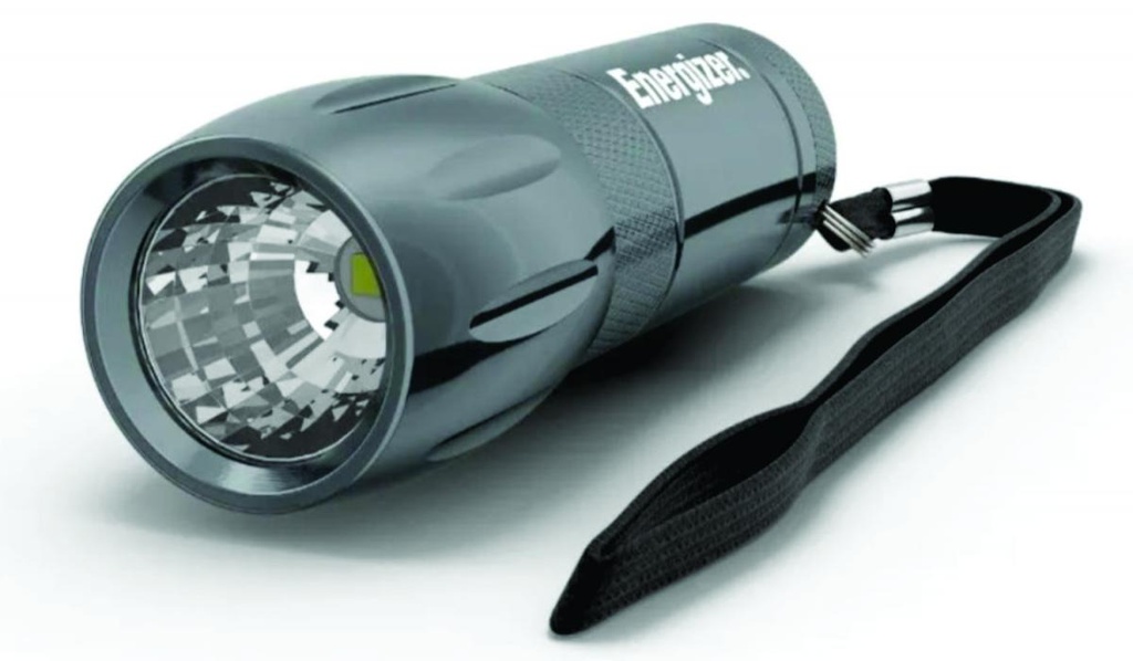 Linterna Hogar Linterna Compacta Metalica Blister x  (ML33AV4) 